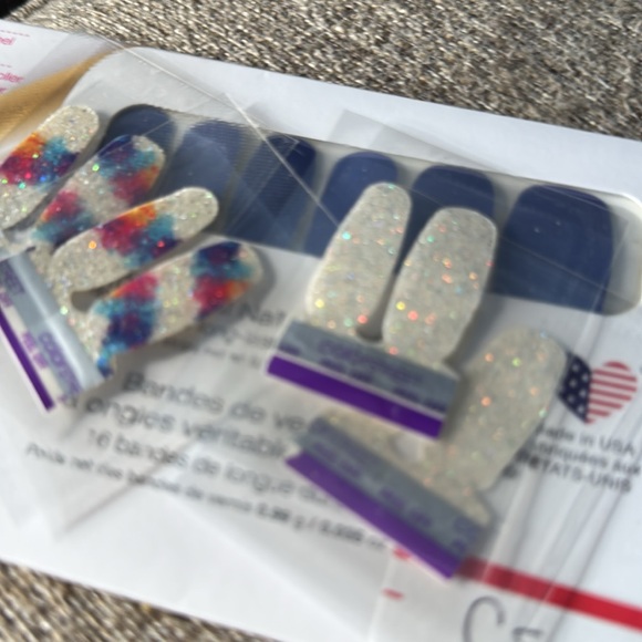 Color Street strobe lights 100% real nail polish strips FMS125 NIP 2 set of 16+8 - Picture 4 of 10